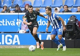 Detienen el partido Alavés-Elche por los gritos contra Rafa Mir