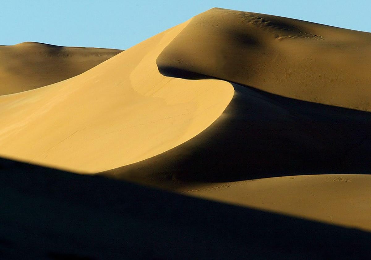Dunas pertencientes al desierto del Sáhara, en Ghadames, Libia.