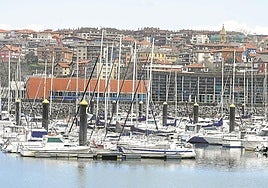 Los amarristas aseguran que cada vez quedan menos barcos en el puerto getxotarra.