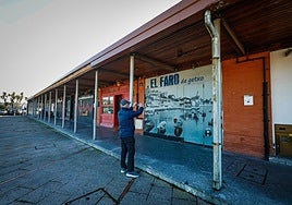 Únicamente un establecimiento hostelero, el Sylver´s, se mantiene abierto desde el cambio de concesionaria el año pasado.