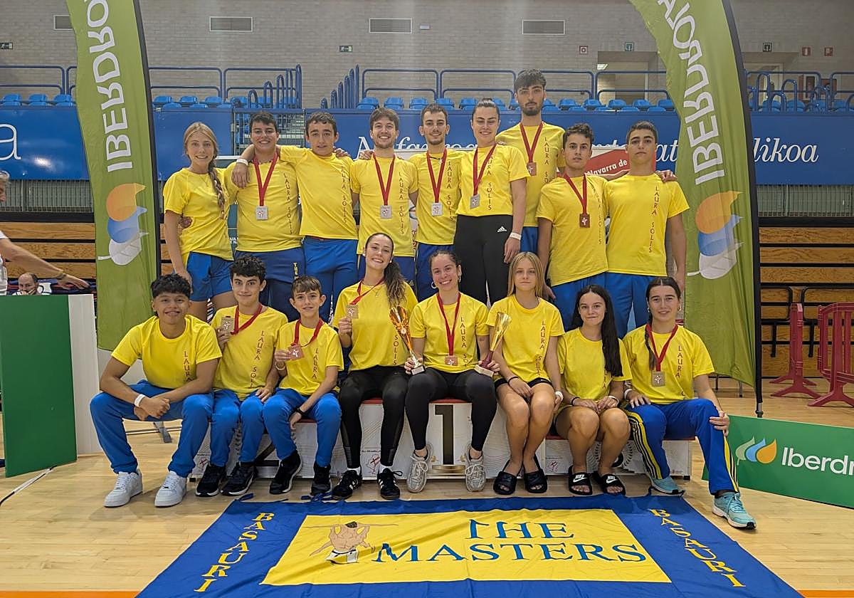 El centro deportivo basauritarra The Masters lograron tres oros, cinco platas y cuatro bronces.