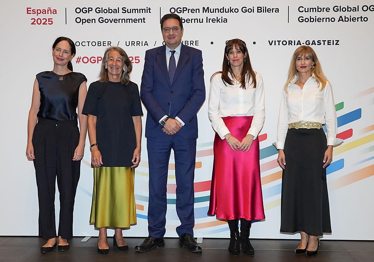 Un brindis por la buena gobernanza en Vitoria