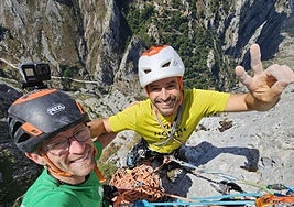 Los hermanos Pou celebran la apertura de una nueva ruta.
