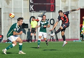 El Arenas busca soluciones para rendir mejor en sus salidas