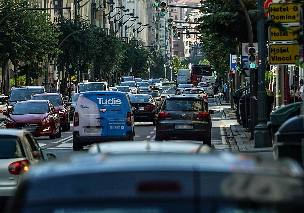 Coches en Bilbao.