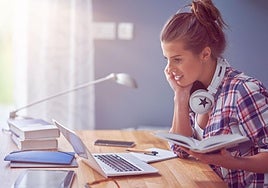 Un jubilado de 78 años pierde todos sus ahorros al enamorarse de una mujer creada por IA