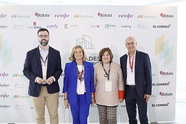 Gorka Álvarez, Amaia del Campo, Rosalía Herrera y Juan Alberto Viejo