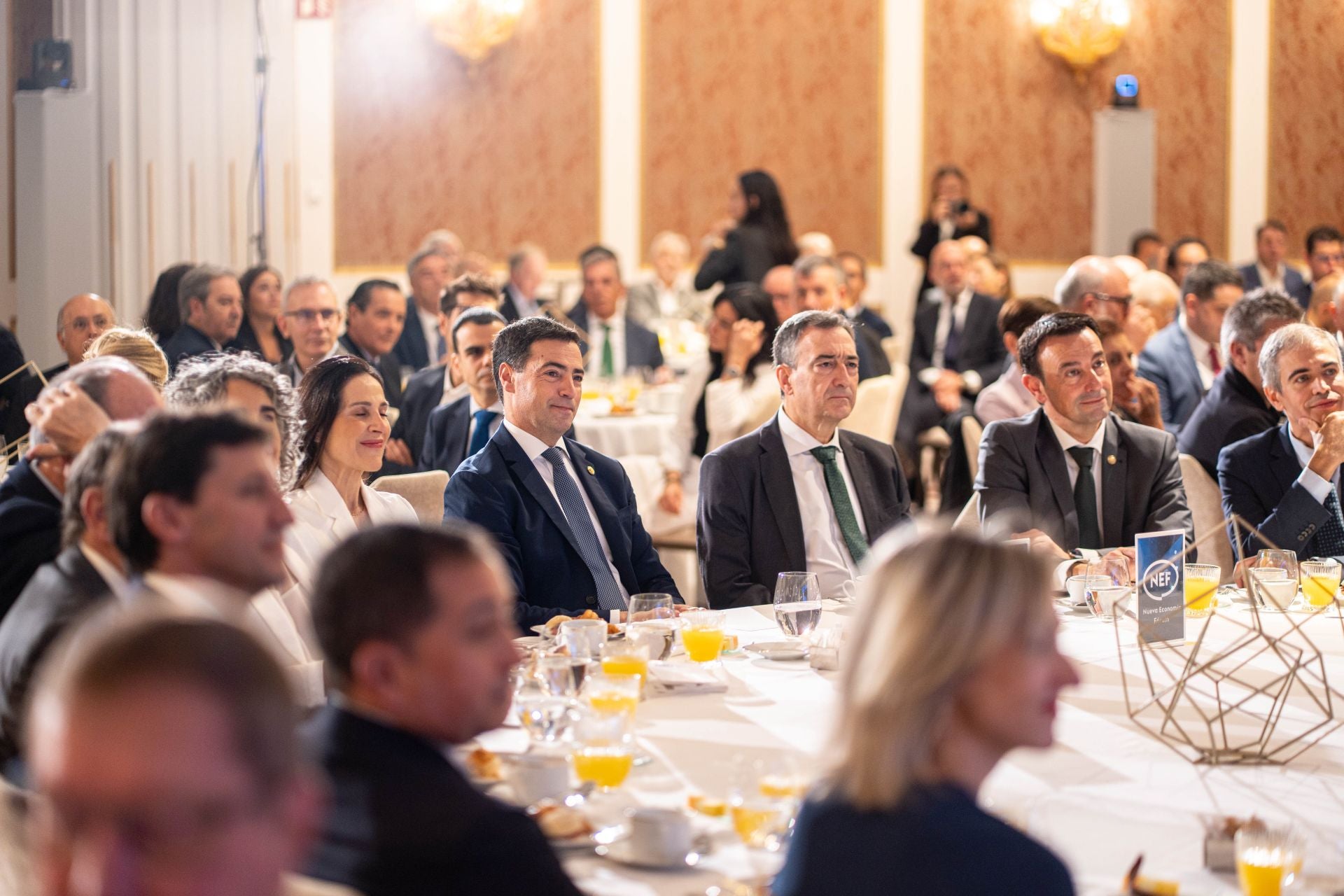 Nutrida presencia empresarial y Esteban y Ortuzar, de nuevo juntos