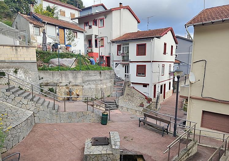 Una de las plazoletas de Masustegi.