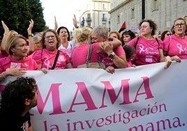 Miembros de Amama en una manifestación.