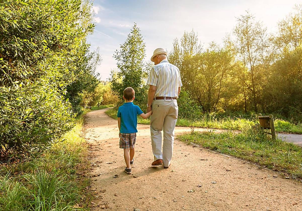 Abuelos y nietos: una escuela de vida compartida