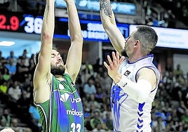 Los hombres de negro cayeron en el Martín Carpena.