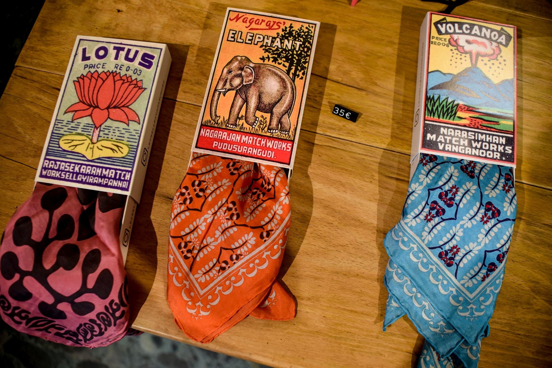 Dos hermanos llenan de color y alegría el Casco Viejo con su nueva tienda de objetos bonitos