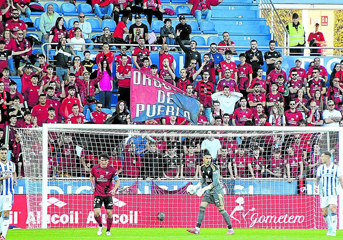 En la zaga todo el equipo trabajó bien y al final se consiguió el objetivo de cerrar un partido sin encajar goles.