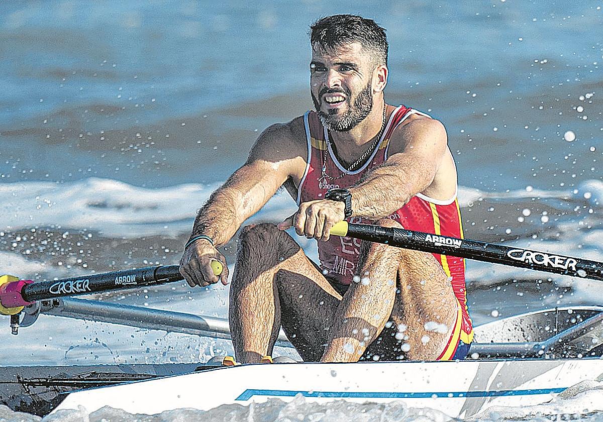 Adrián Miramón, en pleno esfuerzo en una competición.