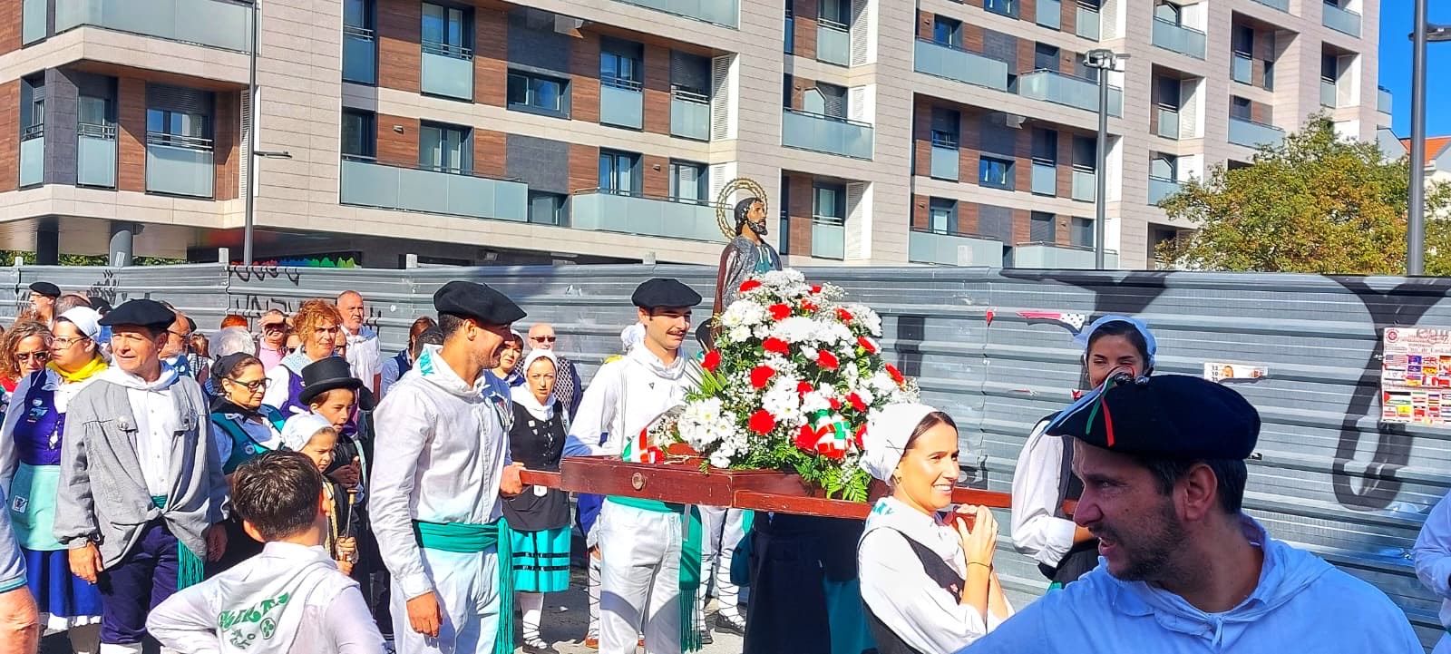 Basauri se entrega a San Fausto