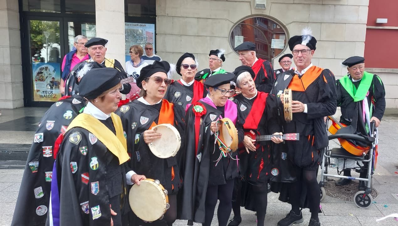 Basauri se entrega a San Fausto