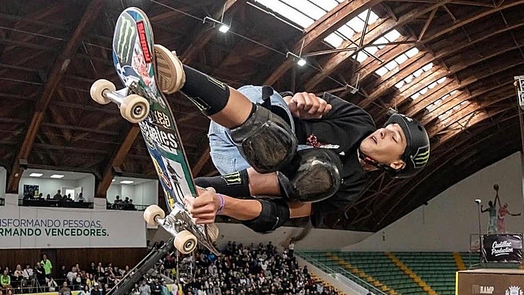 El skater vizcaíno Egoitz Bijueska, tercero en el prestigioso Vertbattle de Curitiba de Brasil