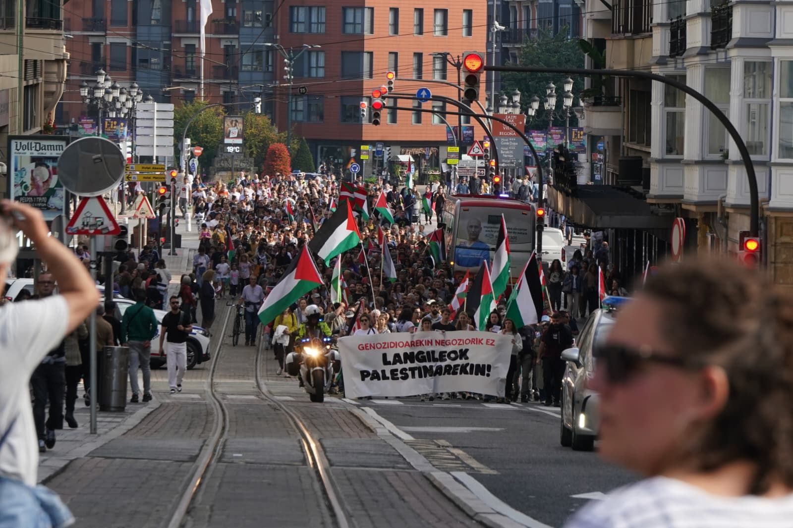 La jornada de huelga en apoyo a Palestina en Bizkaia, en imágenes