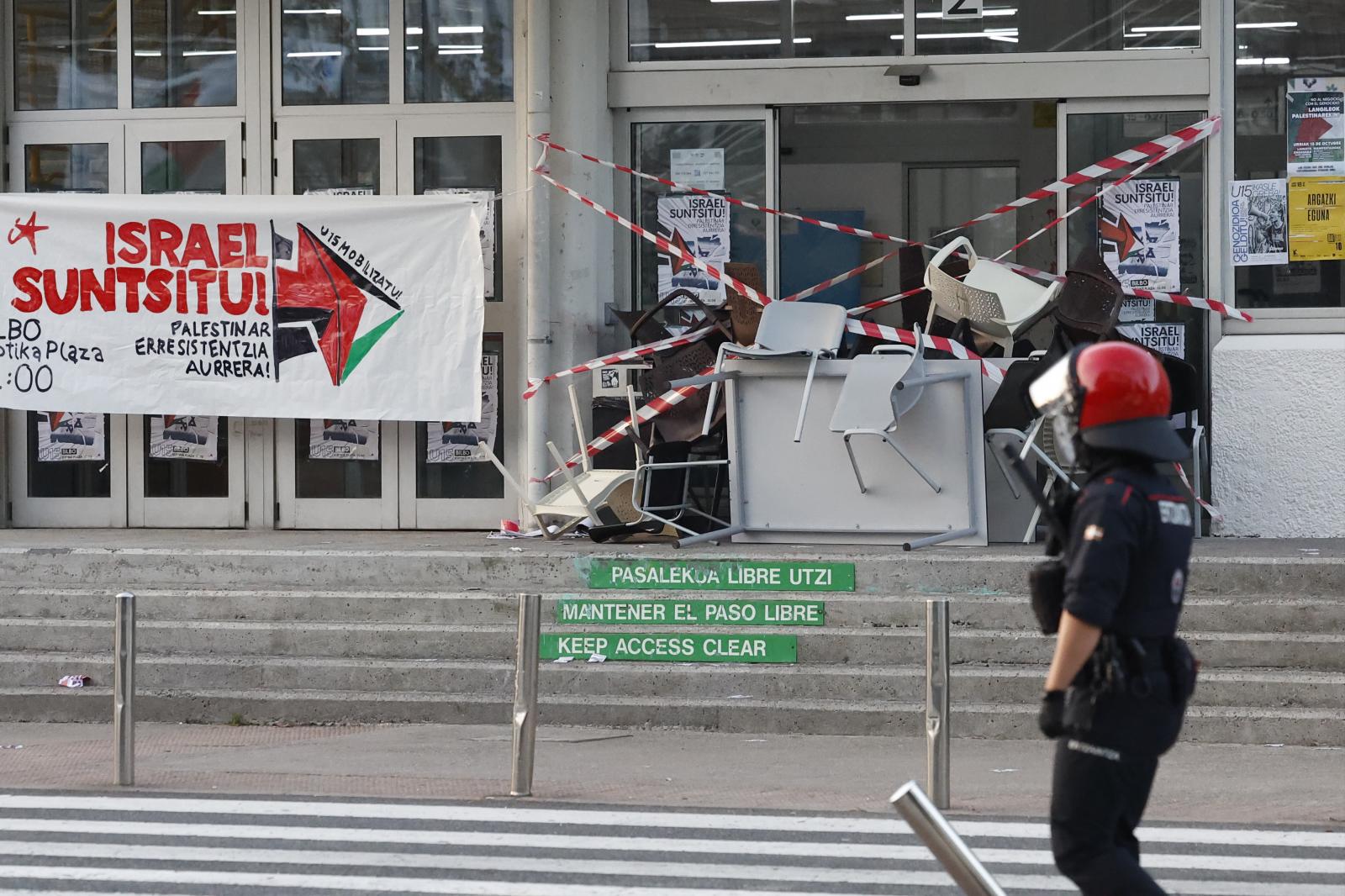 Incidentes en el campus de la UPV/EHU de Leioa durante la huelga en apoyo a Palestina
