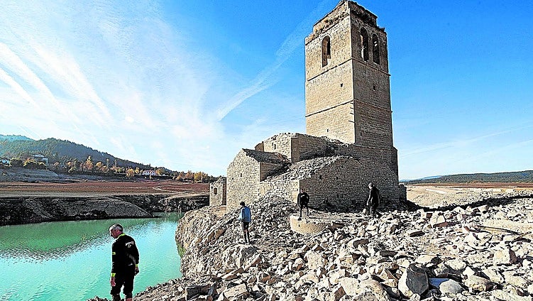 El fantasmal encanto de los pueblos sumergidos