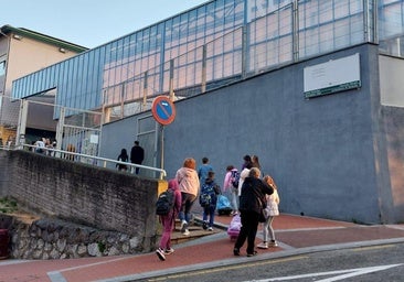 Más del 40% de los profesores de los centros públicos y el 5% de sanitarios secundan la huelga