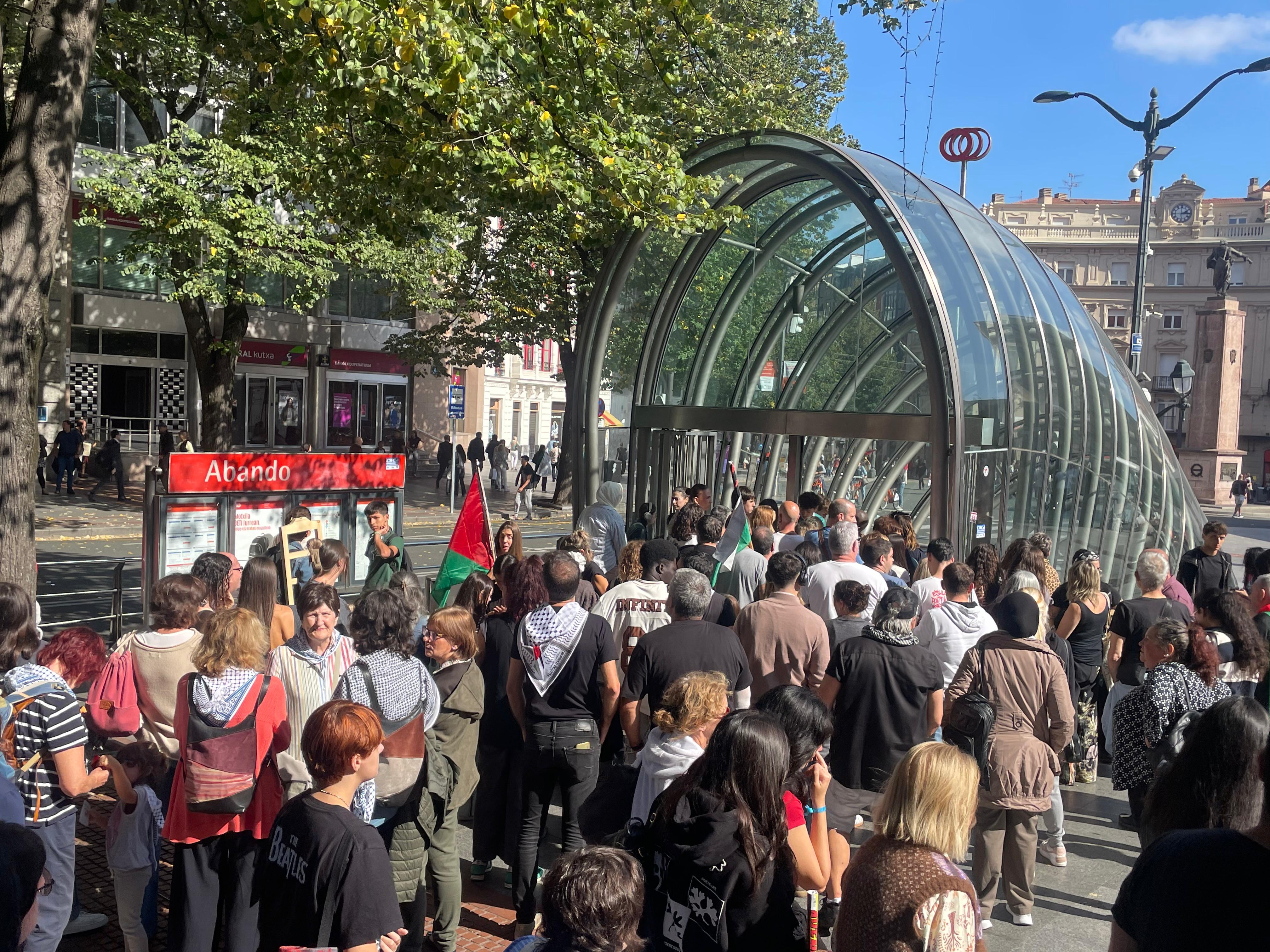 La jornada de huelga en apoyo a Palestina en Bizkaia, en imágenes