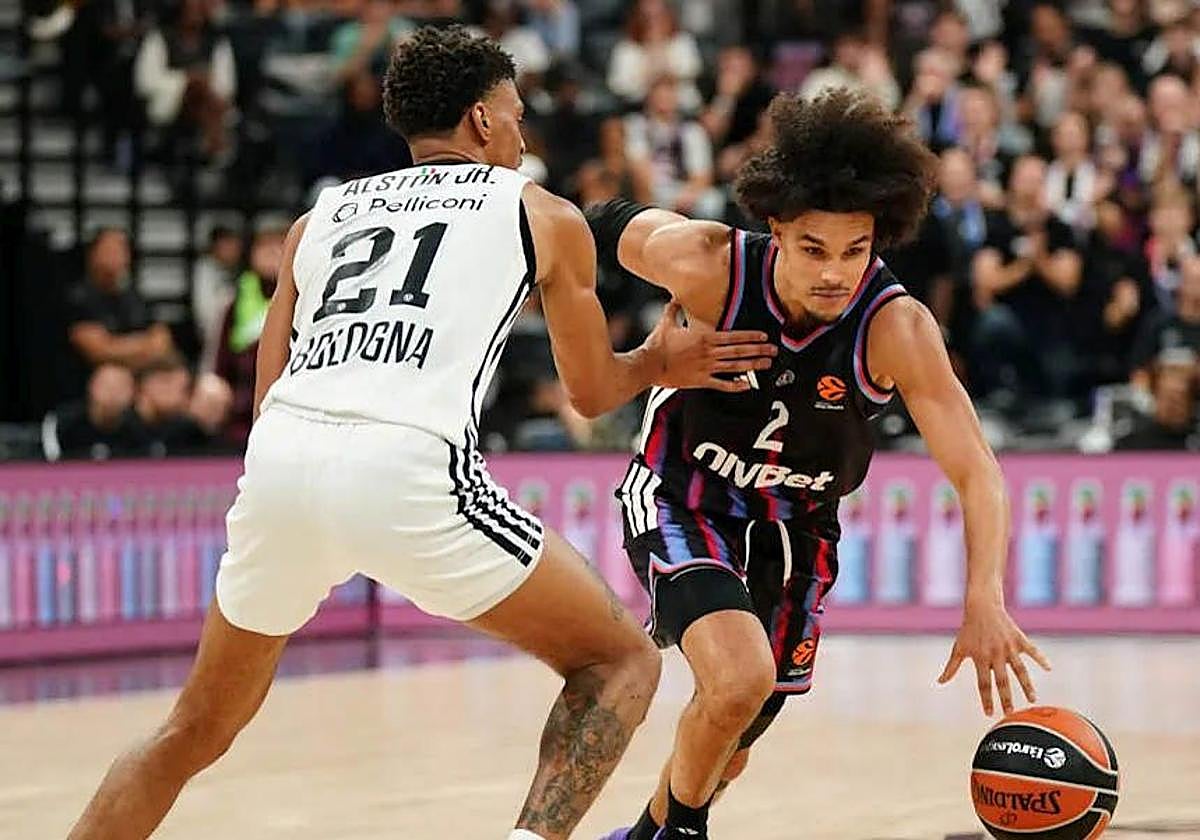 Hifi intenta superar a un rival.