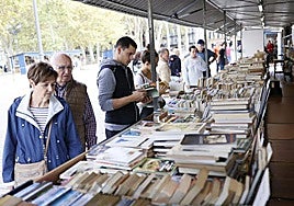 Lectores en la edición pasada de la Feria del Libro Antiguo y de Ocasión