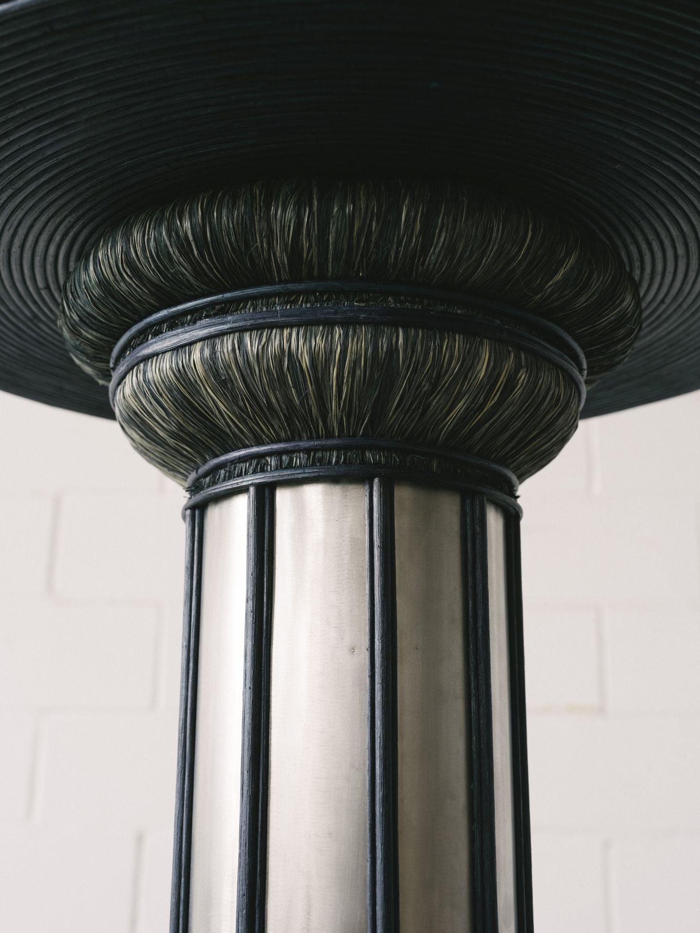 Gabriela Sagarminaga, la artista bilbaína que crea criaturas marinas gigantes para los escaparates de Hermès