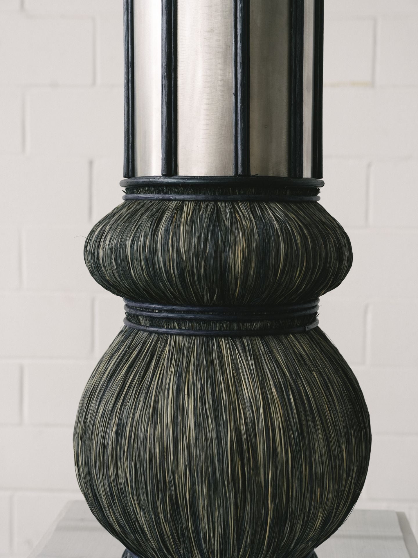 Gabriela Sagarminaga, la artista bilbaína que crea criaturas marinas gigantes para los escaparates de Hermès