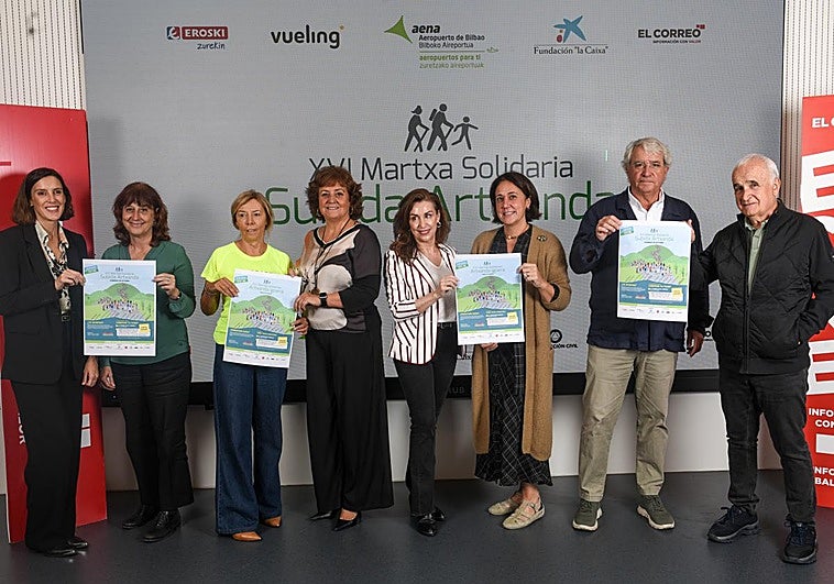 Mariona Alba (Vueling), Beatriz González (Aena), Begoña Díez (Asparbi), Carmen Manrique (EL CORREO), Raquel Villada (Haszten), Ana Garibi (CaixaBank), Eduardo Cifrián (Eroski) y Juan Mari del Hoyo (La Montañera).