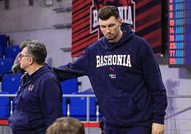 Rodions Kurucs, descartado para medirse al Granada