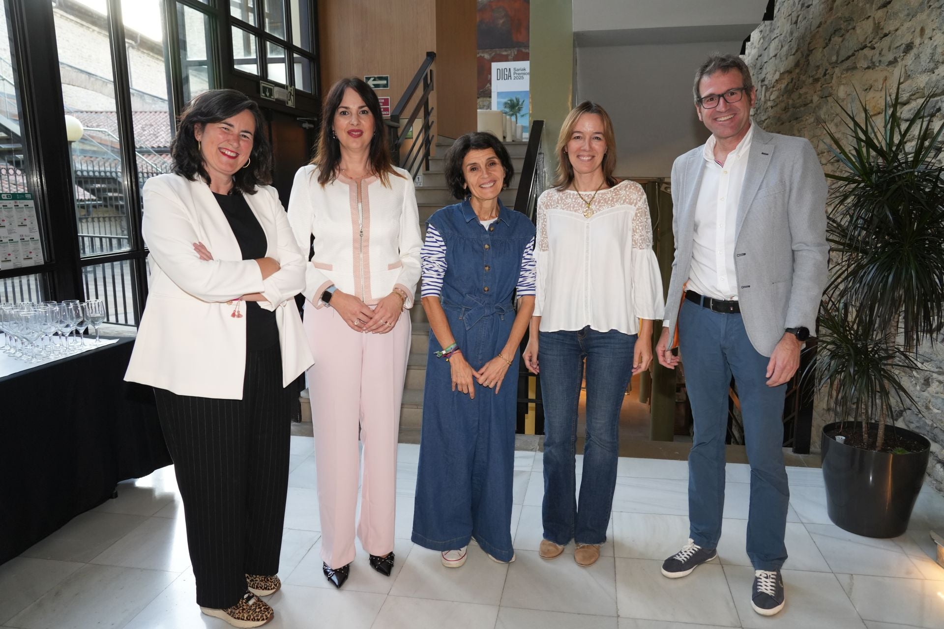 Nuria Pascual, Ana López de Uralde, Nerea Melgosa, Arantxa Ibáñez de Opacua y Gorka Urtaran.