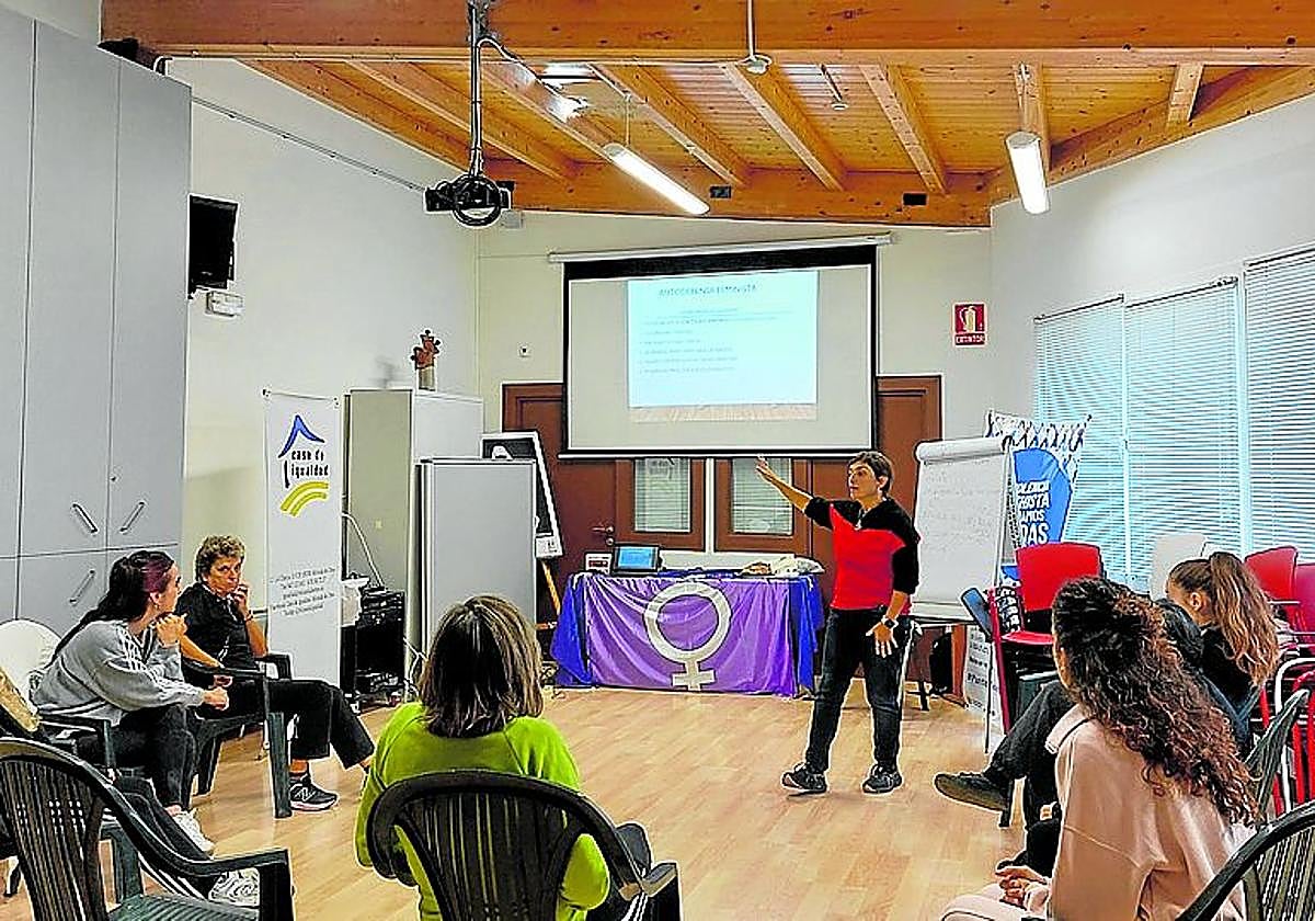 El taller se desarrolló en la Casa de Igualdad.