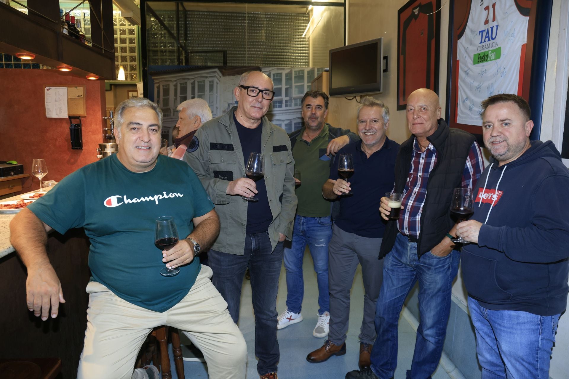 Así ha sido la cena de Bustinzuri