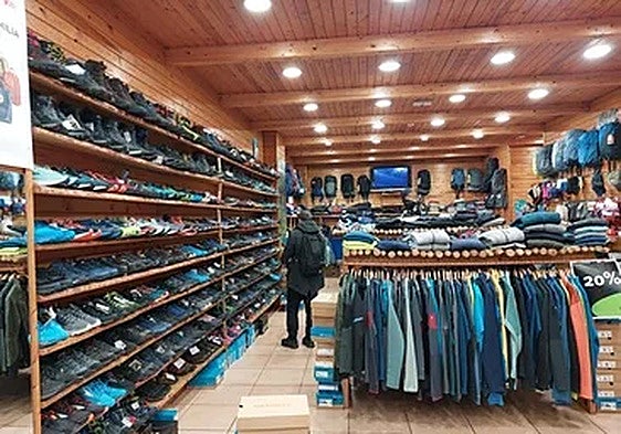 Los clientes podrán comprar prendas para la temporada de otoño-invierno.