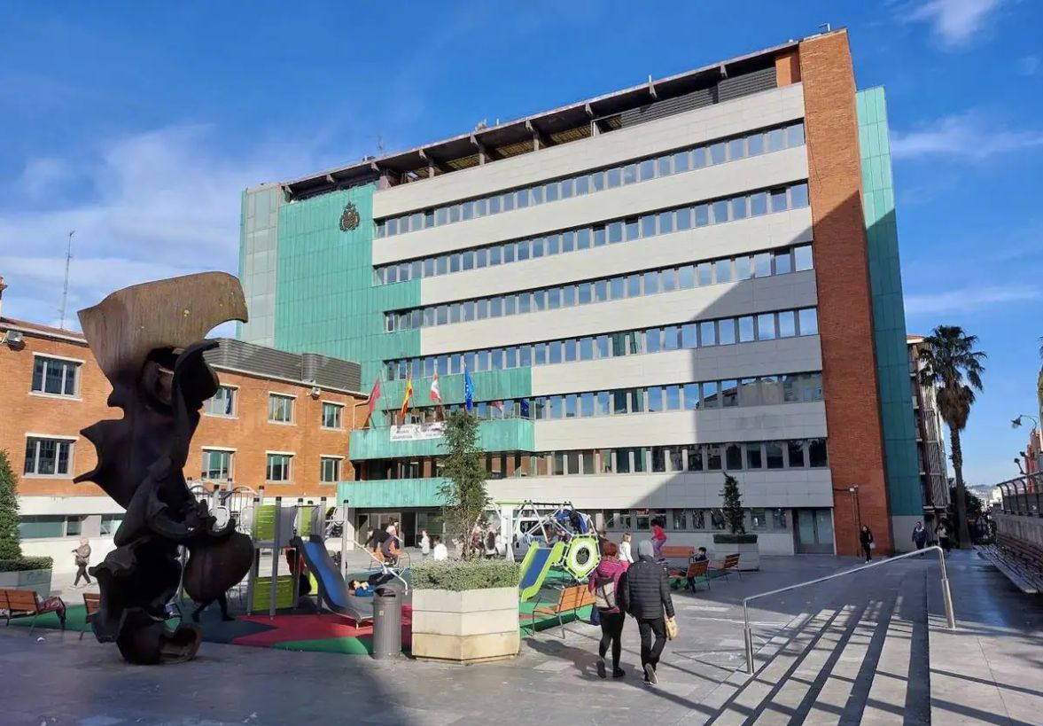 Bildu pide en Barakaldo no subir el precio del servicio de ayuda a domicilio