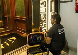 La Justicia condena a un vecino a pagar 8.000 euros de derrama para el ascensor a pesar de no utilizarlo