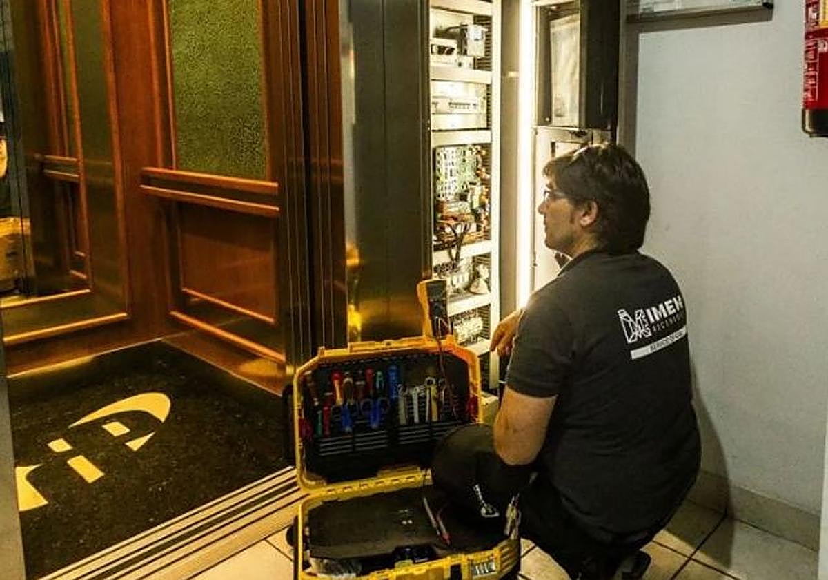 La Justicia condena a un vecino a pagar 8.000 euros de derrama para el ascensor a pesar de no utilizarlo