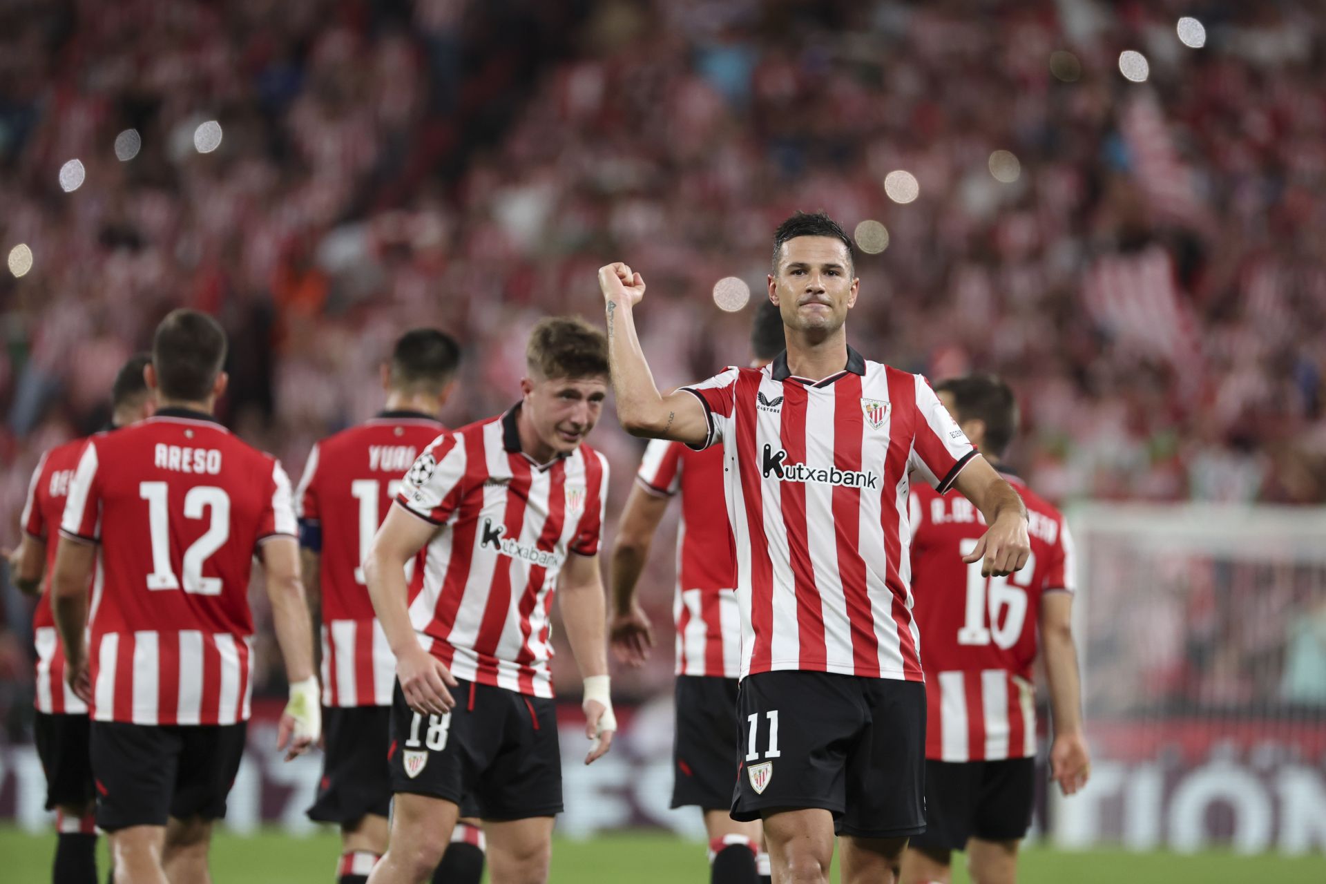 Guruzeta celebra uno de sus dos goles frente al Qarabag.