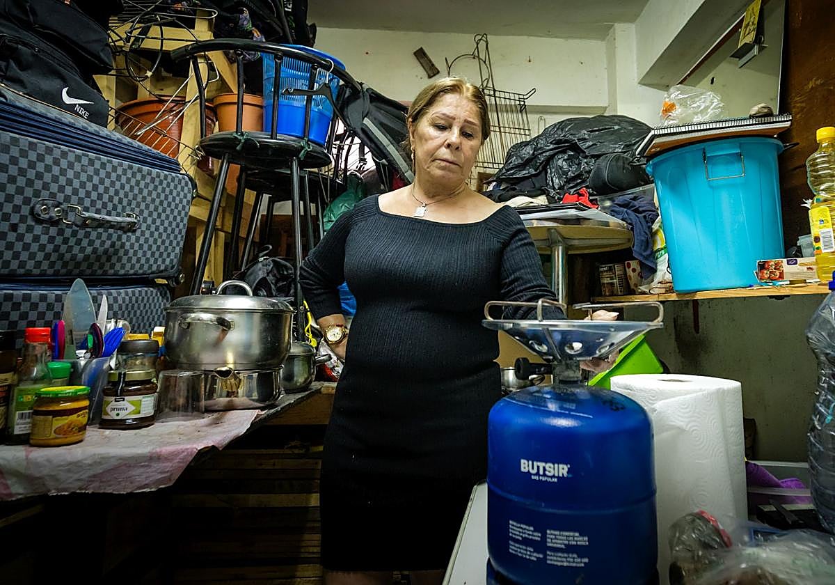 Así era el camarote en el que vivió un año Josefina tras ser okupada su casa en Vitoria