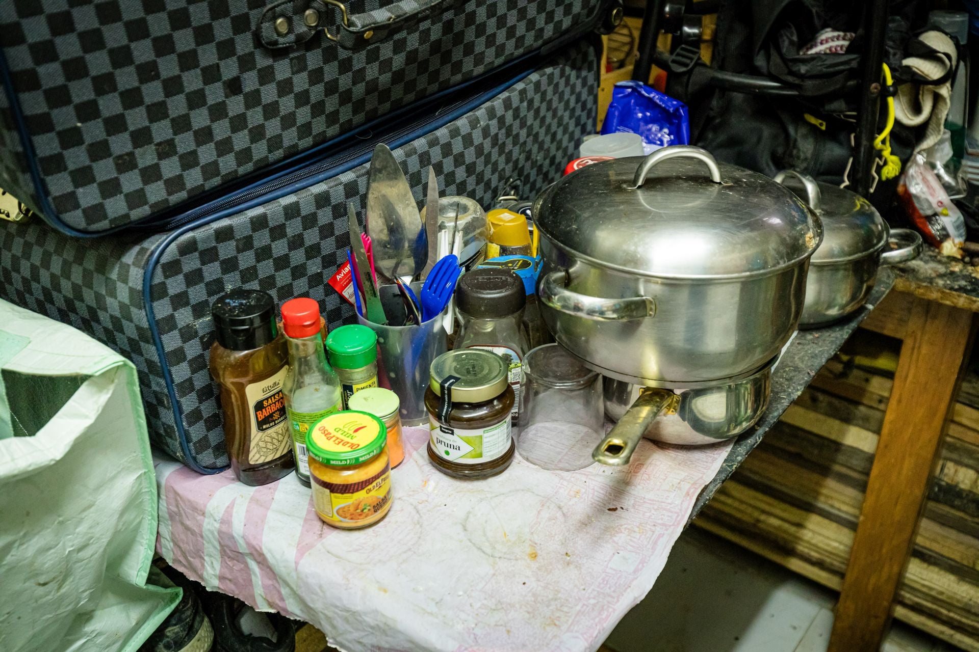 Así era el camarote en el que vivió un año Josefina tras ser okupada su casa en Vitoria