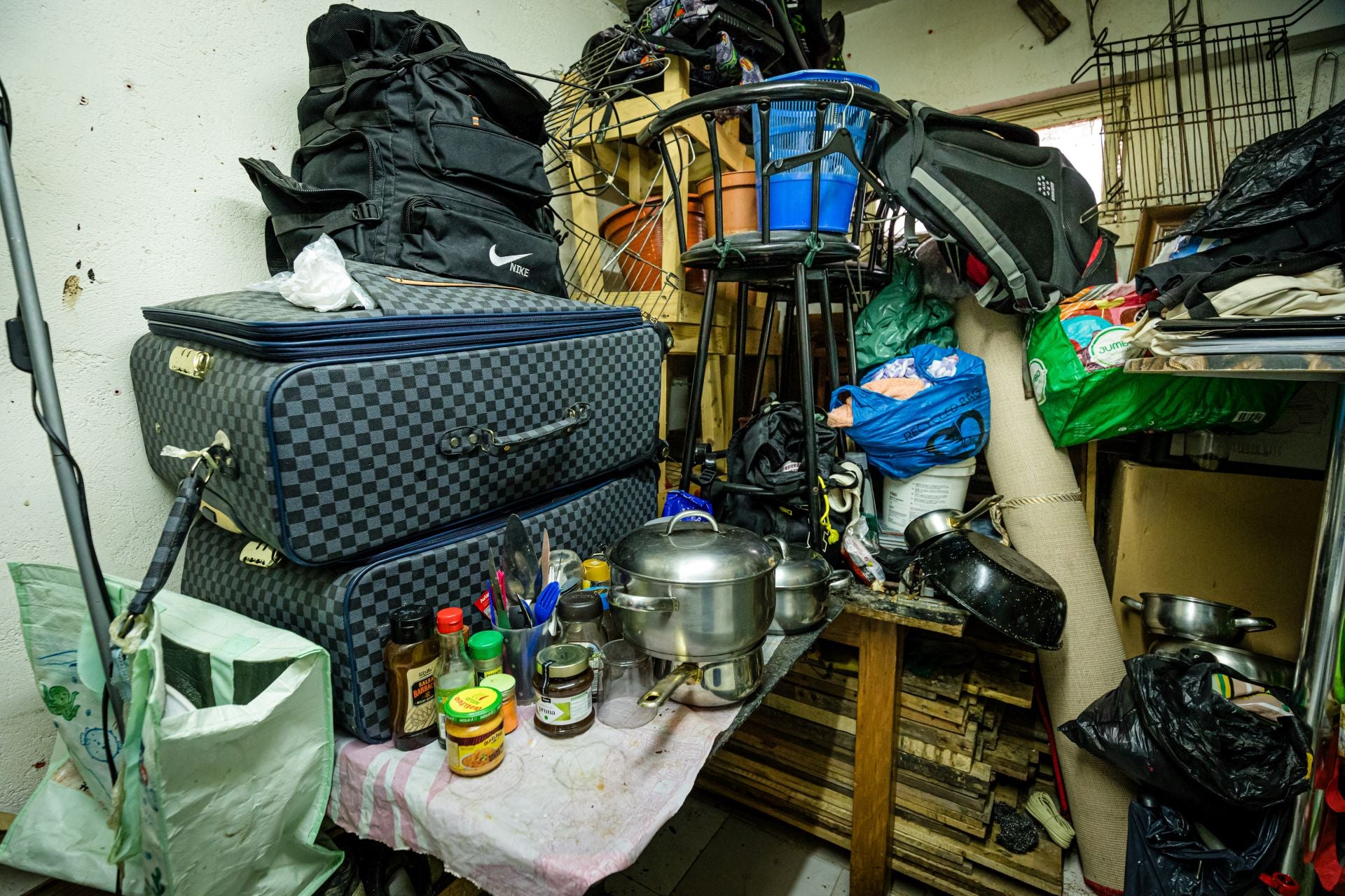 Así era el camarote en el que vivió un año Josefina tras ser okupada su casa en Vitoria