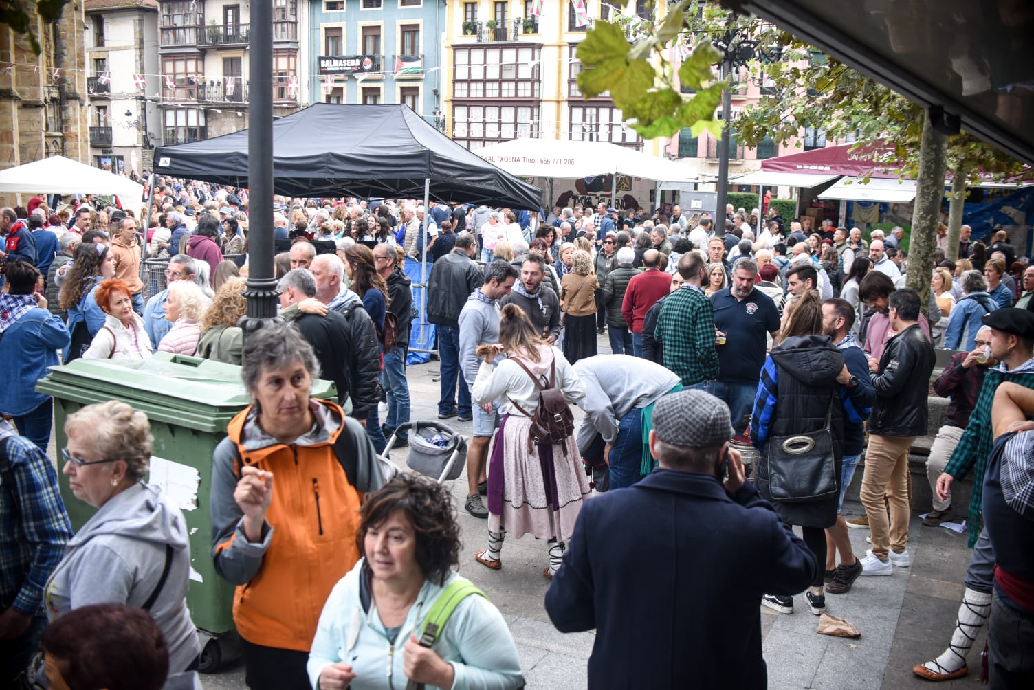 Las putxeras invaden a todo tren Balmaseda, en imágenes