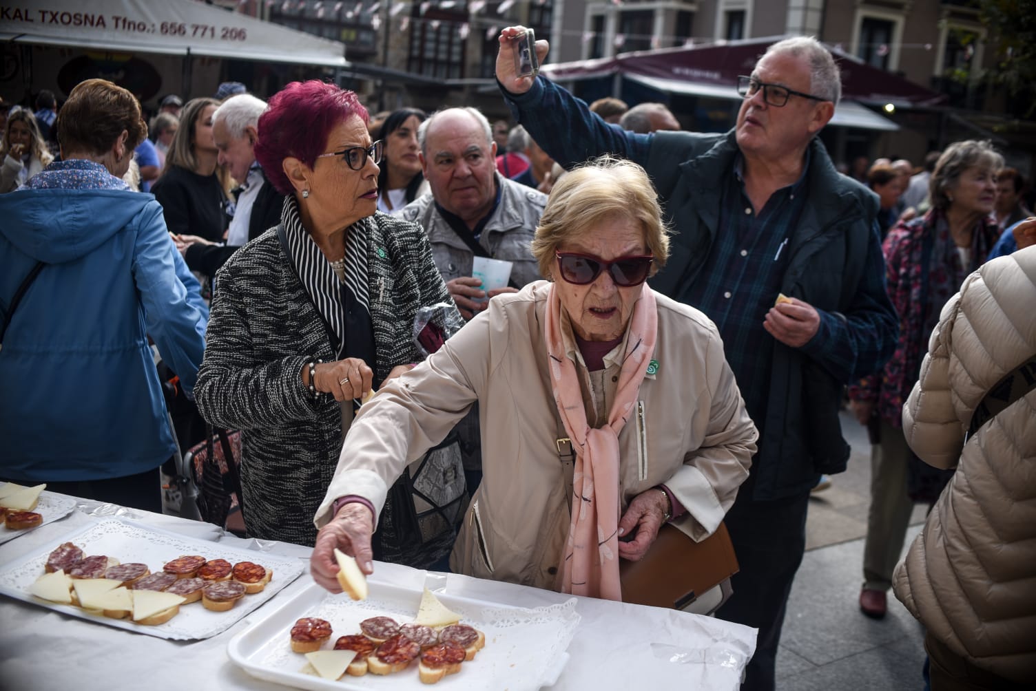 Las putxeras invaden a todo tren Balmaseda, en imágenes