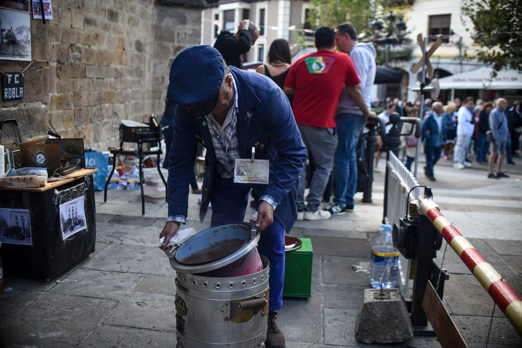 Las putxeras invaden a todo tren Balmaseda, en imágenes