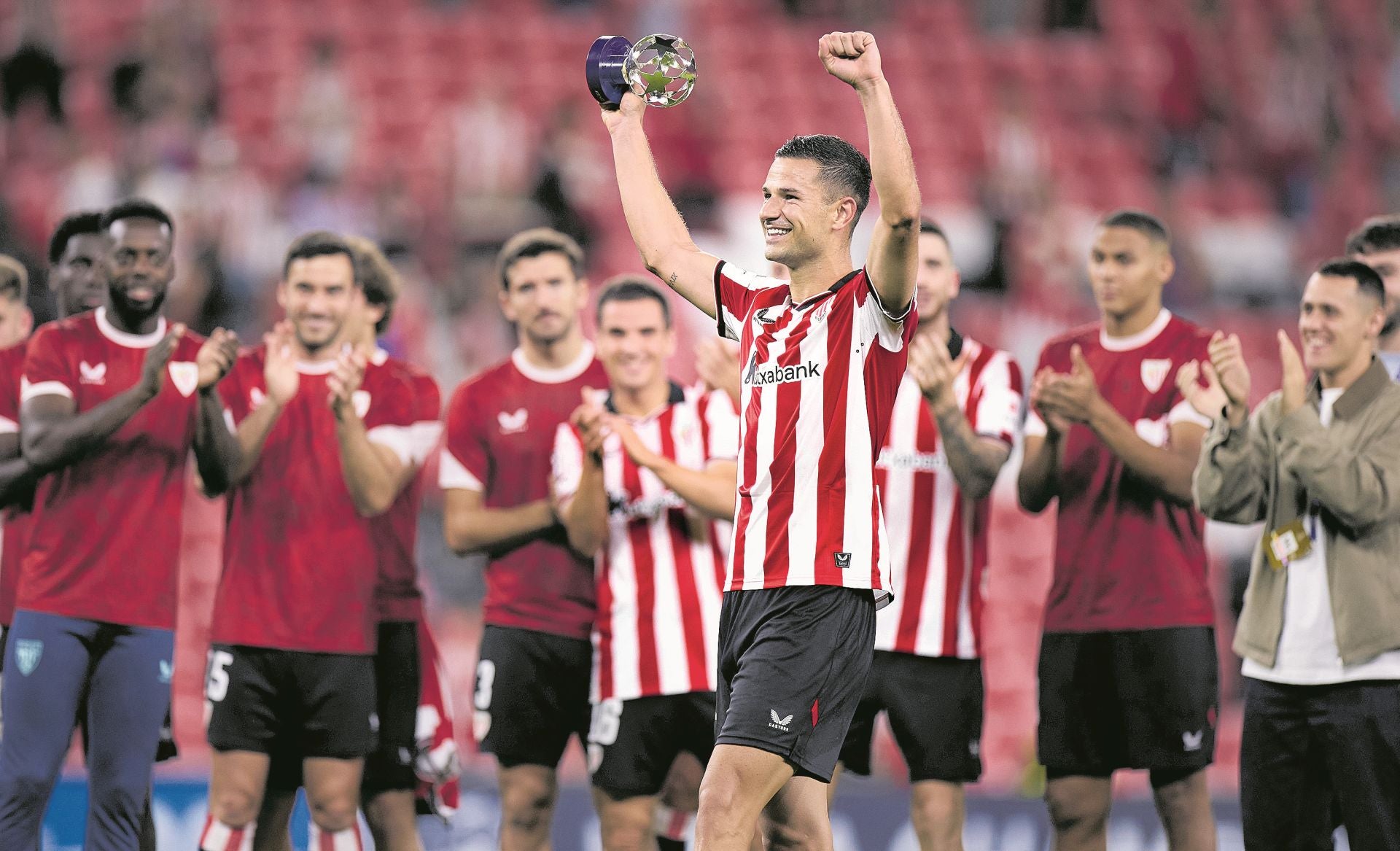 Guruzeta, autor de dos goles ante el Qarabag, fue nombrado el mejor jugador del partido.