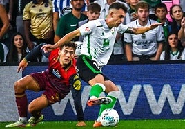 Íñigo Vicente, ante el Deportivo en la anterior jornada.