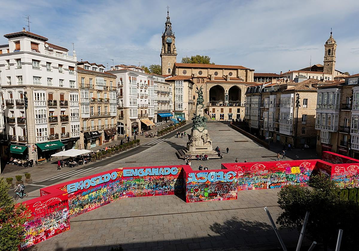 El autor de la estructura Sebastián Bayo destacó la implicación de «los más jóvenes» con su obra.